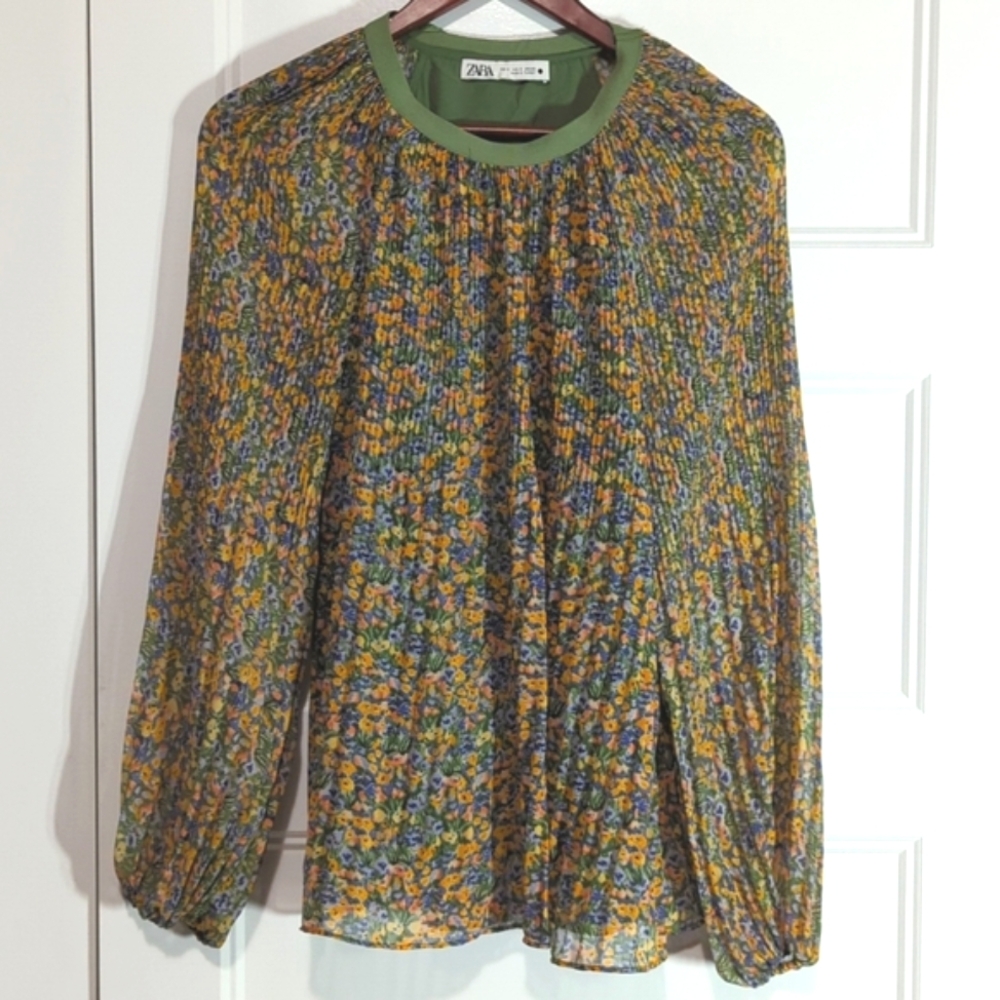 Zara Floral Loose Flowy Blouse